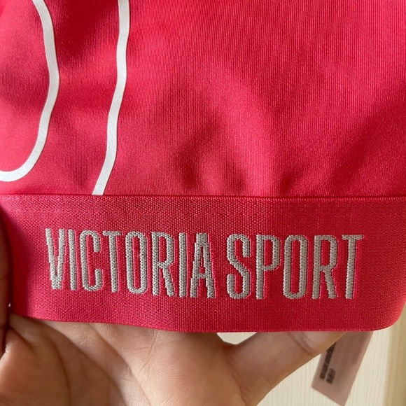 Victoria’s Secret sports bra • size  M - Picture 2 of 5